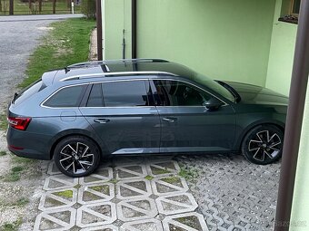 Škoda Superb 3combi 2.0Tdi 110kw - 12