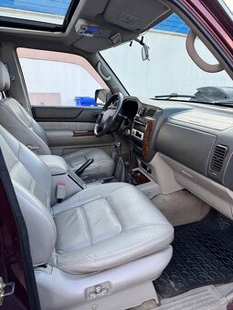 Nissan Patrol Y61 3.0 - 12