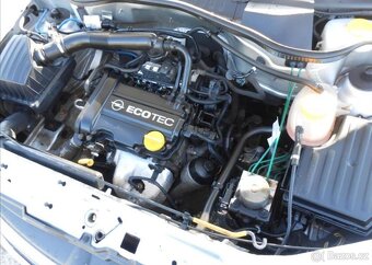 Opel Corsa 1,0 12V Enjoy Family Serviska benzín - 12