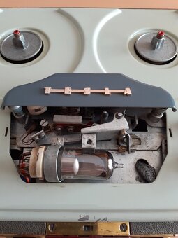 Cívkový magnetofon Tesla Sonet + příslušenství - 12
