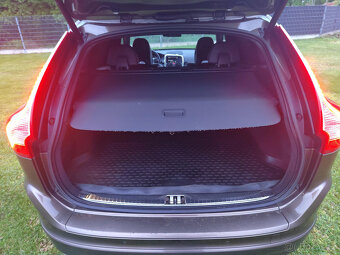 VOLVO XC 60 AWD D5 - 12