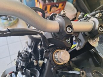 Bouraná Yamaha MT 09 - 12