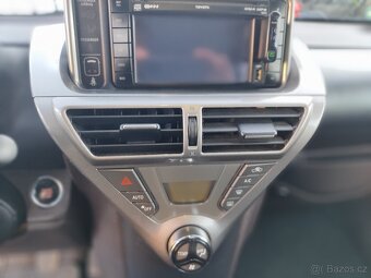 Toyota IQ, 1.4 diesel Maximální výbava - 12
