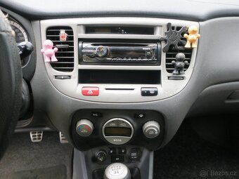 Prodám Kia Rio 1.4 i 71 kW - 12