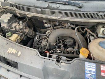 VW Transporter T5.1 - 12