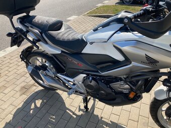 Prodám Hondu NC 750X manuál - 12