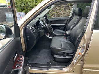 Suzuki Grand Vitara 2,0i 103kw pohon 4x4 - 12