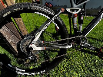 Celoodpružené kolo - 12