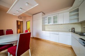 Rodinný dům 4+1 na prodej, UH, Mařatice, Vl. Perutky - 12