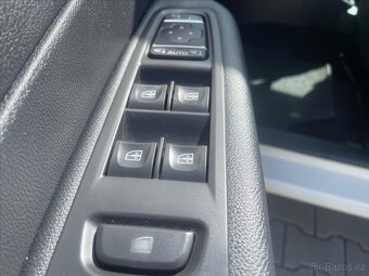 Renault Captur 0,9 TCe 90  Intens (2019) - 12