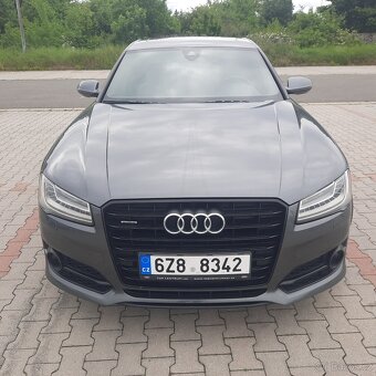 AUDI A8 quatro. 3,0 V6 TDI SPORT - 12