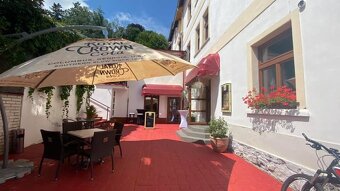 Na Prodej hotel, 29 pokoje, Bazén s teplou vodu, restaurace, - 12