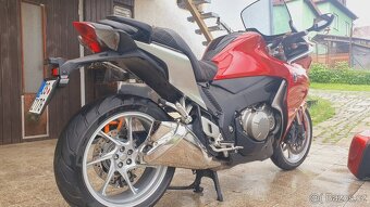 HONDA VFR 1200 F - 12
