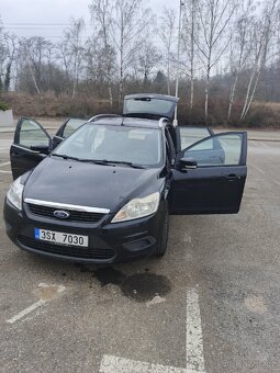 Ford Focus 2010 - 12