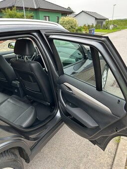 BMW X1 X DRIVE 18D, r.v. 1/2013. 2 majitel - 12