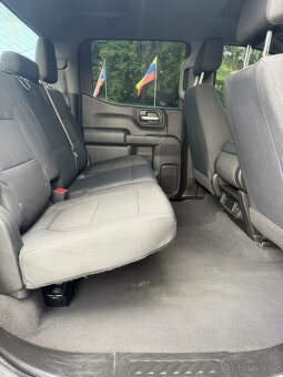 2021 Chevrolet Silverado 1500 Custom Crew Cab RWD 2.7 - 12