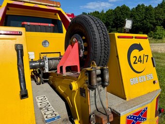 Odtahový speciál Iveco Daily - 12