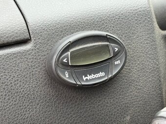 Nissan X-trail 2.2dCi 100kW - r.v. 7/2005 - náhradní díly - 12