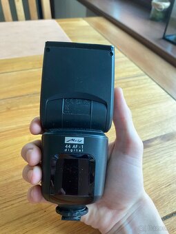 Nikon D5000 - 18-105 AF-S DX VR - 12