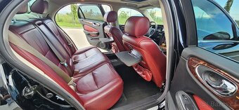 2005 Jaguar XJ8 L 4.2 V8 - 12