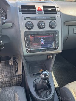 Volkswagen Cross Touran 2.0 TDI 103 kW - 12