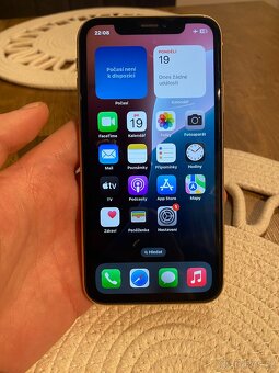 iPhone Xr 128 GB - 12