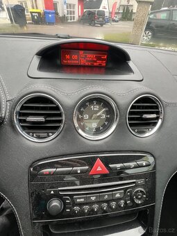 Peugeot RCZ Coupe 1.6 THP 200 (147 kW) - 12