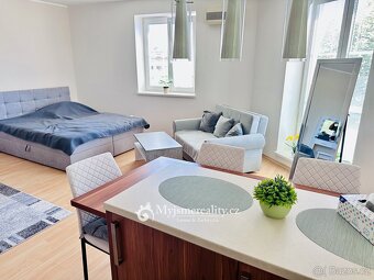 Pronájem slunného bytu 1+kk, 40 m2 - Znojmo, ulice Sokolská  - 12