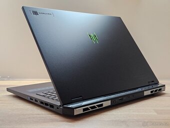 18"_PREDATOR HELIOS 18_i9-14900HX_32GB_3000GB_RTX 4070 8GB - 12
