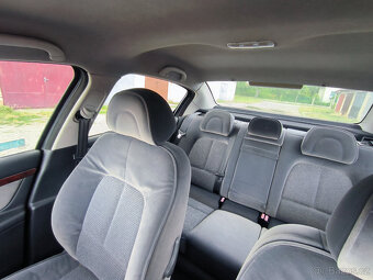 Peugeot 407 - 12