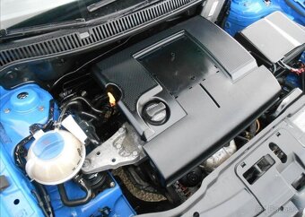 Volkswagen Polo 1,2 HTP 47 kW benzín - 12