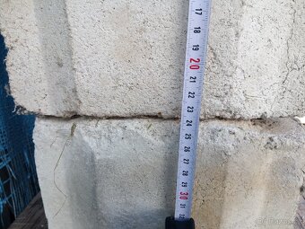 Tvárnice - 12