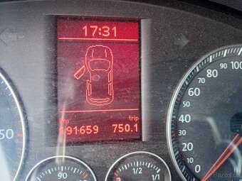 VW TOURAN CROSS 2.0TDI, 6 rychl., ALU, 191.000KM, FACELIFT - 12