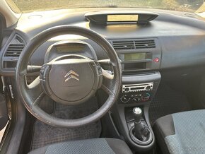 Citroën C4 1.4i 16V - 12