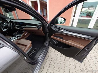 Alfa Romeo Stelvio 2.2 JTDM Veloce Q4 154kW (ODPOČET DPH) - 12