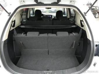 Mitsubishi Outlander 2.3 Di-D 4x4, DPH, 7.míst - 12