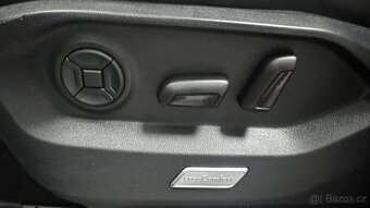 Volkswagen Touareg R-line 3,0 TSI 250 kW - 12