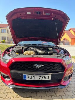Ford Mustang 3,7 V6 R.v2015 - 12
