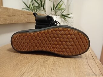 Vans tenisky vel. 38 unisex kožené nové - 12
