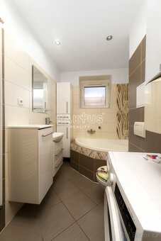 Prodej bytu (49 m2) na ulici Bolotova, Ostrava - Zábřeh - 12