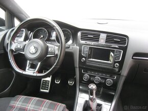 Volkswagen Golf VII 2.0i TSI 220PS GTI M/T - 12