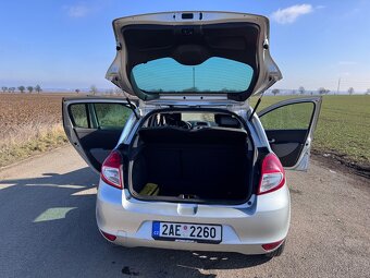 Renault Clio, 46000km, 2.majitel - 12