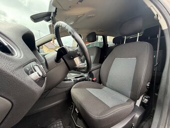 Ford Mondeo 2.0tdci 103kw combi (2012) 2.majitel - 12