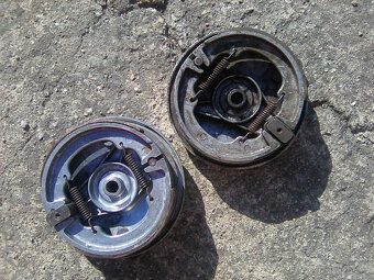 Jawa 50/05 - motor,řídítka,výfuky,revmaplechy s nášlapi,brzd - 12