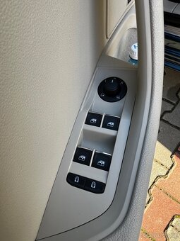 Škoda Superb 2.0 TDI DSG, 2019 — vzácná výbava - 12