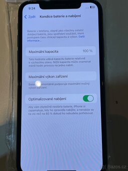 Prodám IPhone X - 12