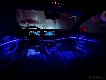 Mercedes-Benz E 300 DE 4MATIC - 12