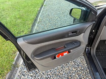 Prodám Ford Focus 1.6 85kW benzín r.v. 2008 - 12