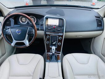Volvo XC60 2.4 D5 AUTOMAT KAMERA GEARTRONIC VÝHŘEV SERVISKA - 12