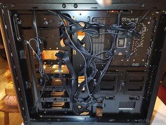 Herní počítač i5 + rtx2070 - 12